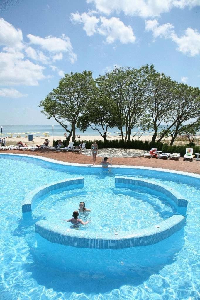 Hotel Arabella Beach البينا المظهر الخارجي الصورة